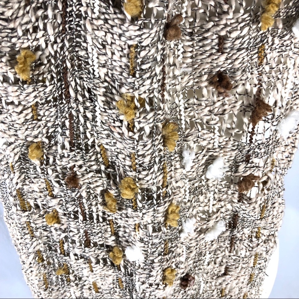 2 Chic Beige Loose Knit Scarf - Picture 7 of 8